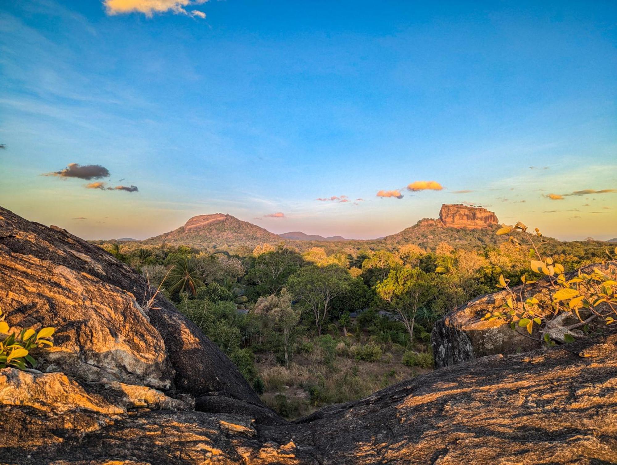 Choona Lodge 'View Of Sigiriya & Pidurangala With Sunrise' Dış mekan fotoğraf